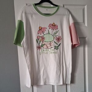 Women Graphic Tee with Green and Pink Sleeves